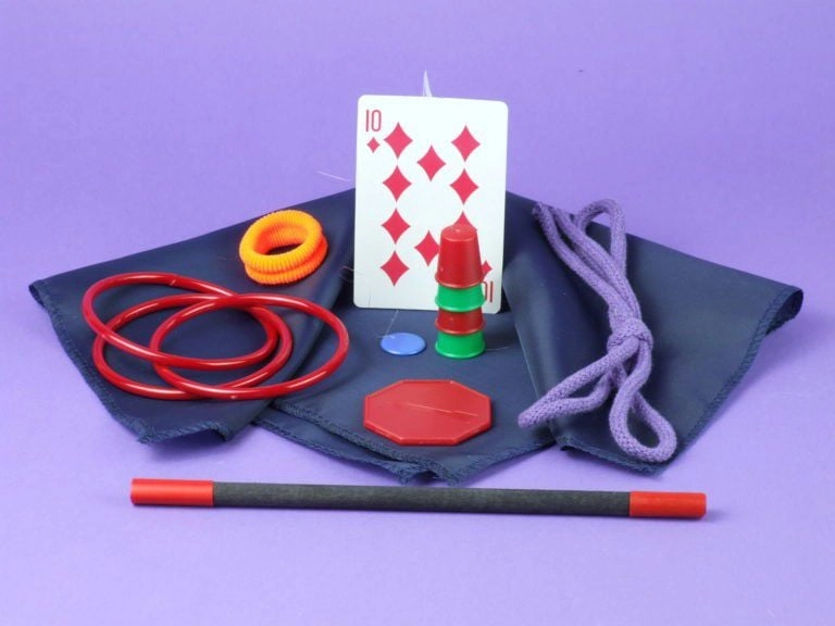 Little magician 18 tricks 72908 5907438272908