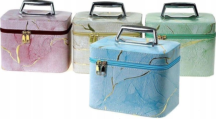 Adar Kuferek M suitcase with a