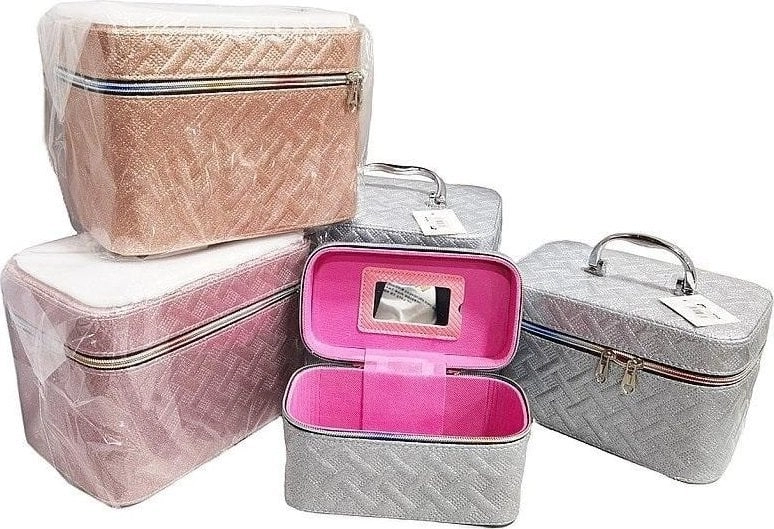 Adar Kuferek L with a zippered