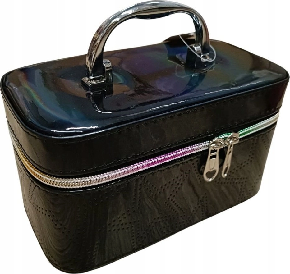 Adar Kuferek S with a zippered