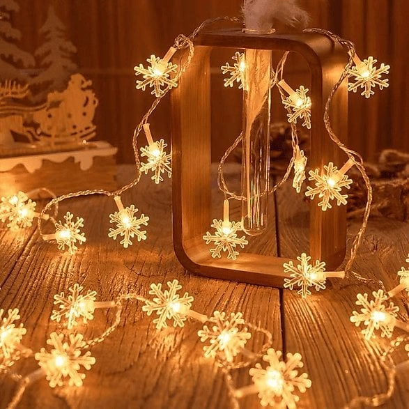 Snowflake/star LED Christmas tree lights -