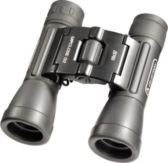 Celestron UpClose G2 16x32 binocular BK-7