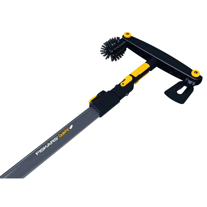 Fiskars QuikFit gutter cleaner with telescopic