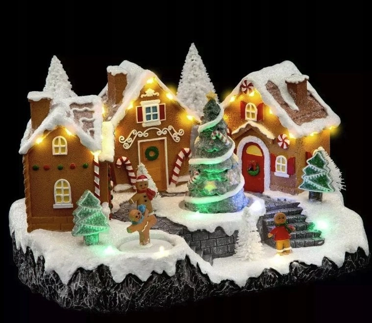 Movable Christmas scene  gingerbread houses  31