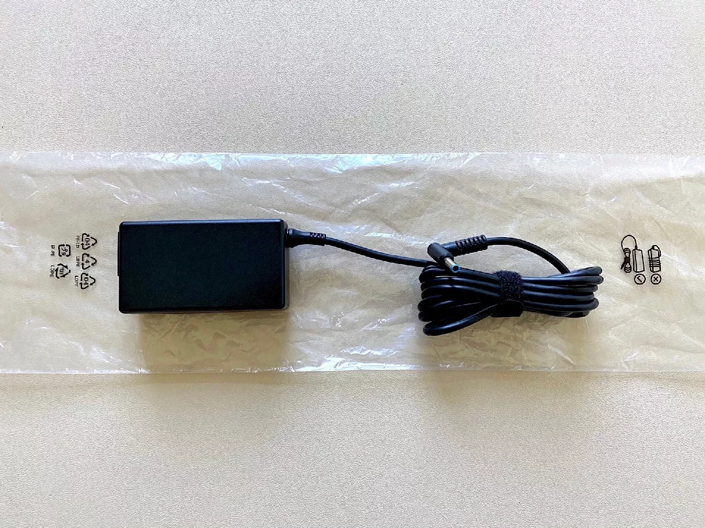 Zasilacz do laptopa HP AC Adapter