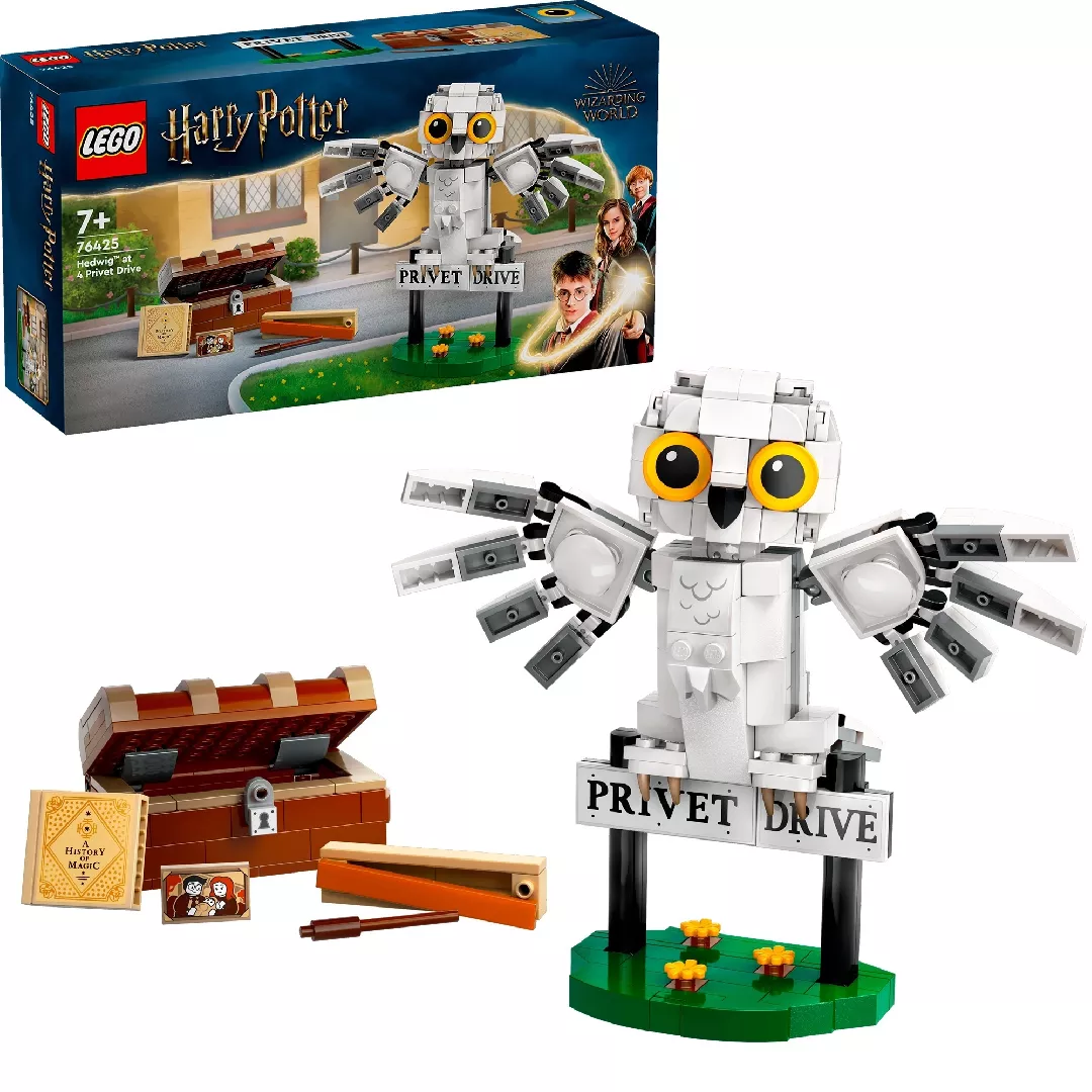 LEGO® Harry Potter Hedriga in the