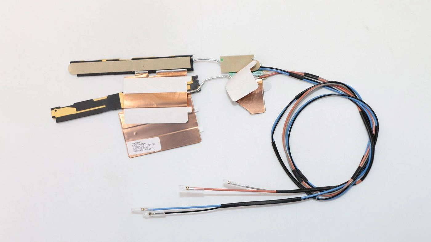 Lenovo Wireless Antenna Kit for FRU01ER099