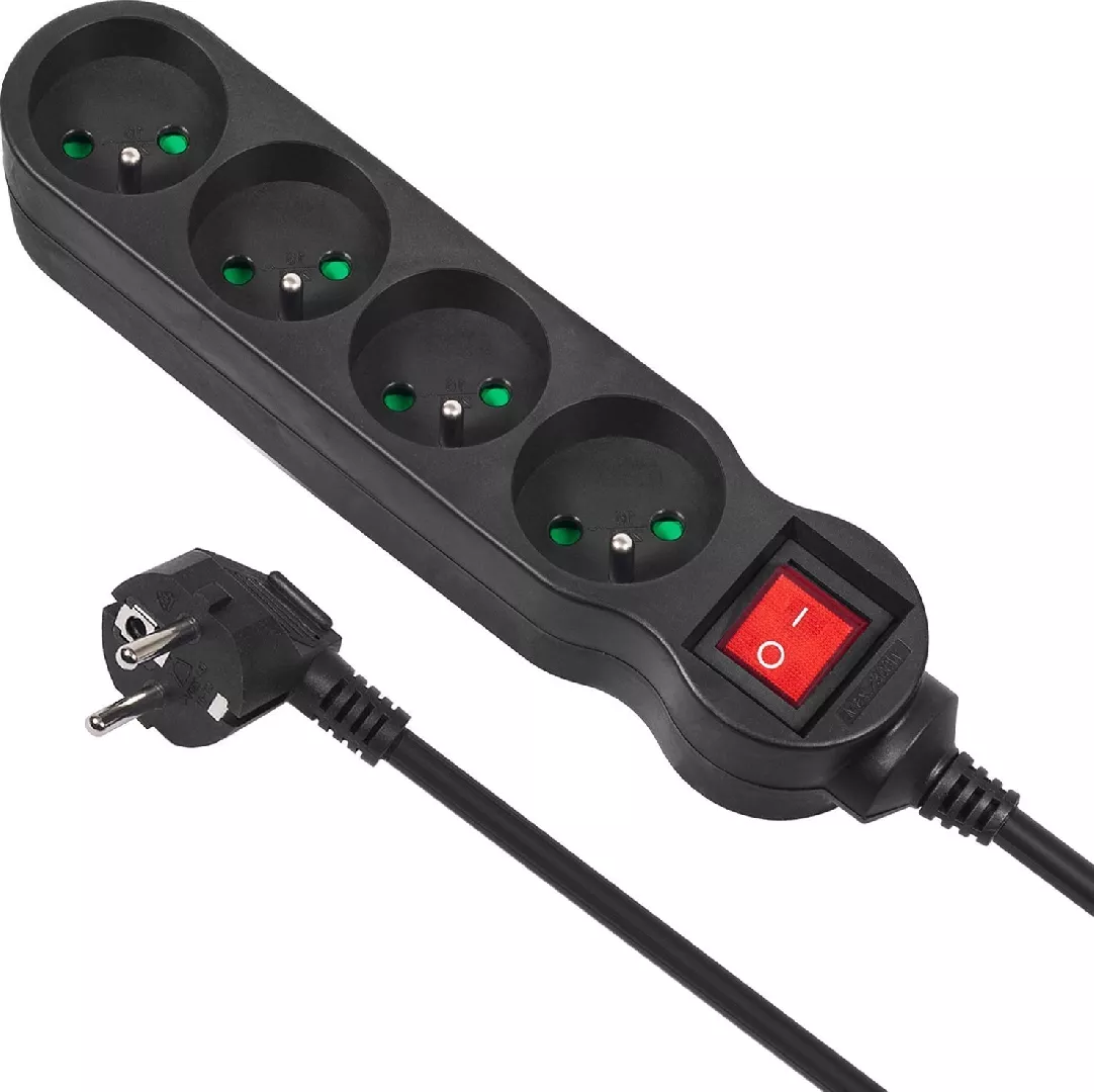 Maclean Energy power strip 4 sockets