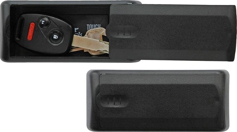 Master Lock Magnetic Key Case 207EURD