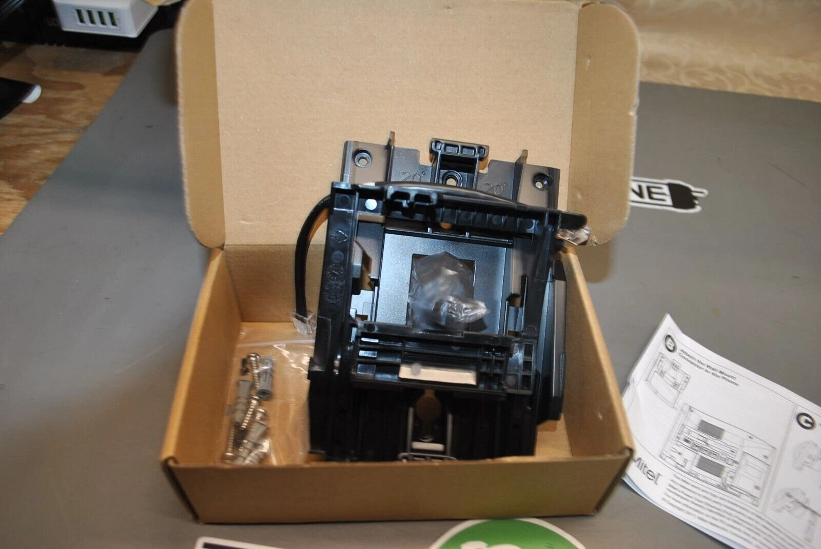 Mitel 6800/6900 Wall Mount (1 Stck)
