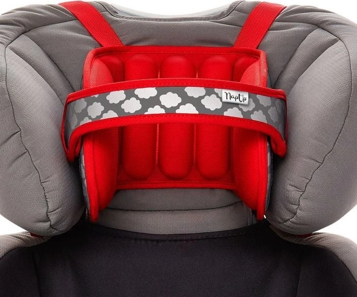 NapUp Headband supporting the head in