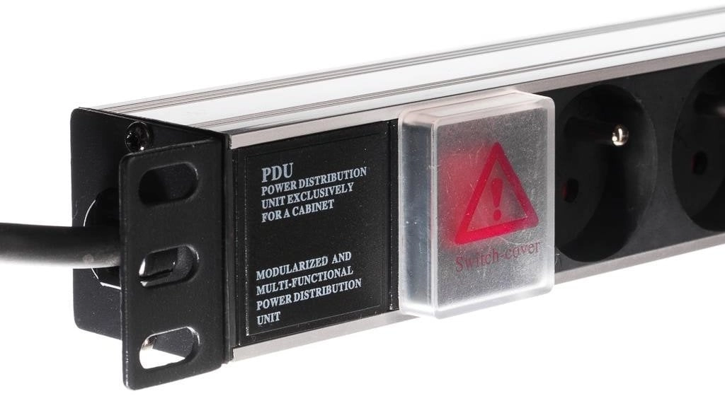 Netrack PDU power strip 19```````` 1U