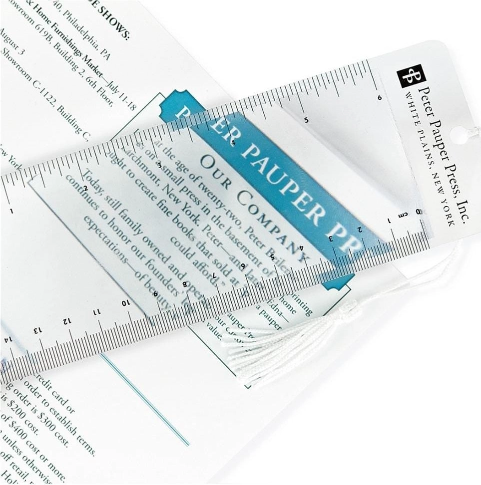 Bookmark with magnifying glass 389658 9781441325785