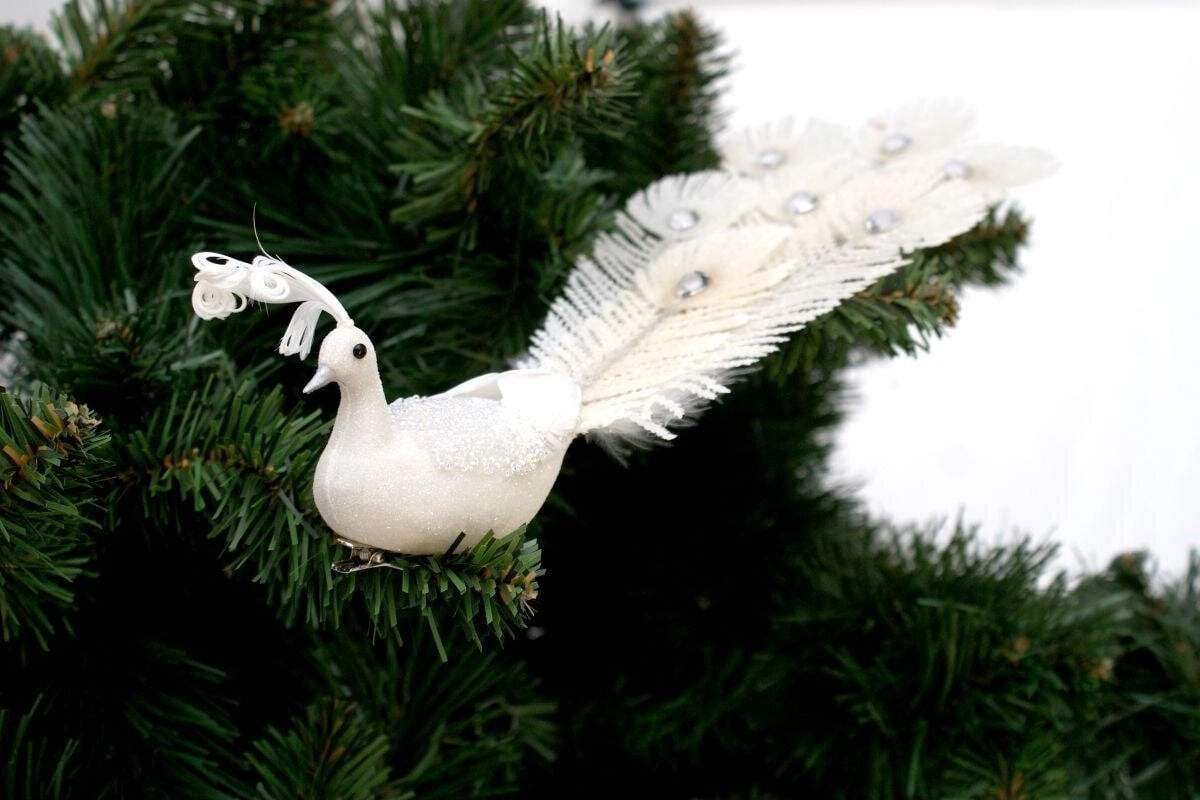 Saska Garden DECORATIVE PEACOCK ON A