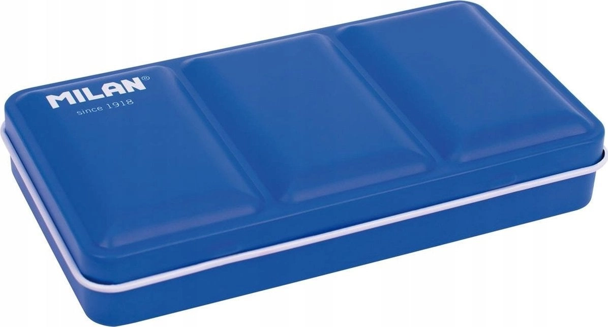 Metal case for 12 dice without
