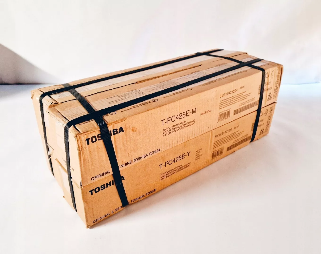 Yellow toner cartridge Toshiba T-FC425EY TFC425EY