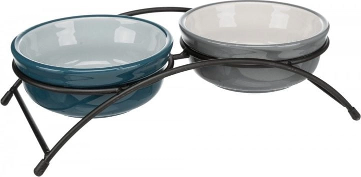 Set of bowls on a stand
