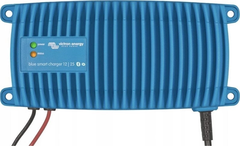 Blue Smart IP67 Charger 12/17 (1)