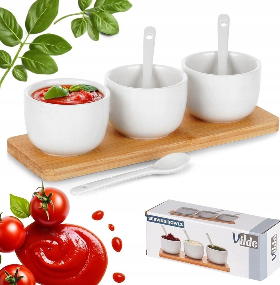 SET OF BOWLS WITH SPOONS ON
