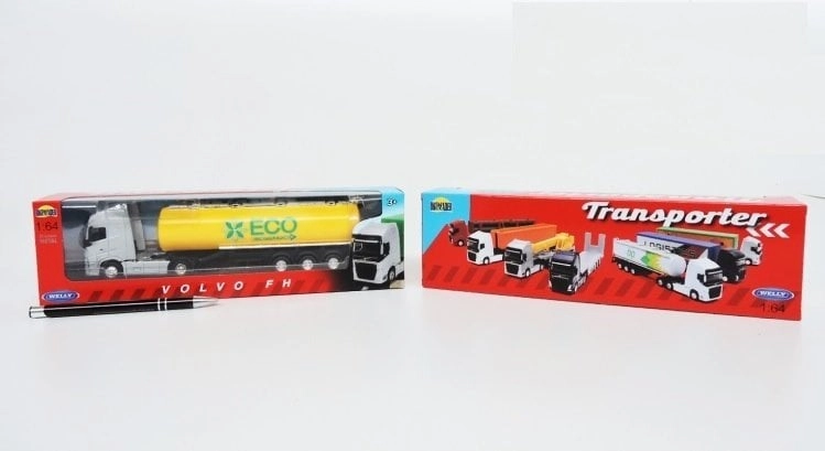 Welly WELLY 1:64 Volvo FH Oil