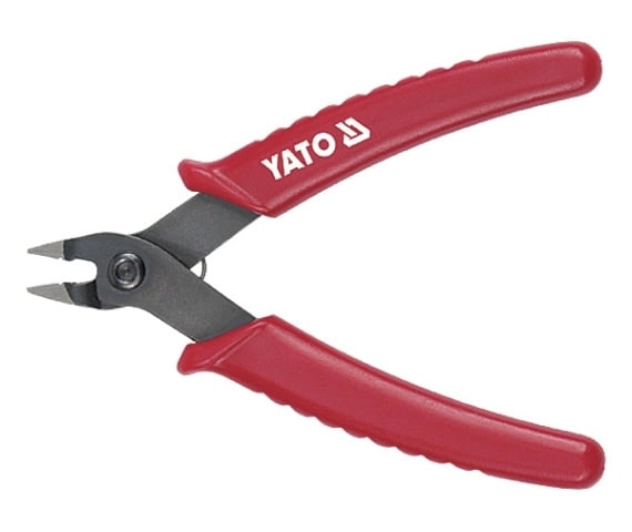 Yato Insulated cutter with insulation stripper