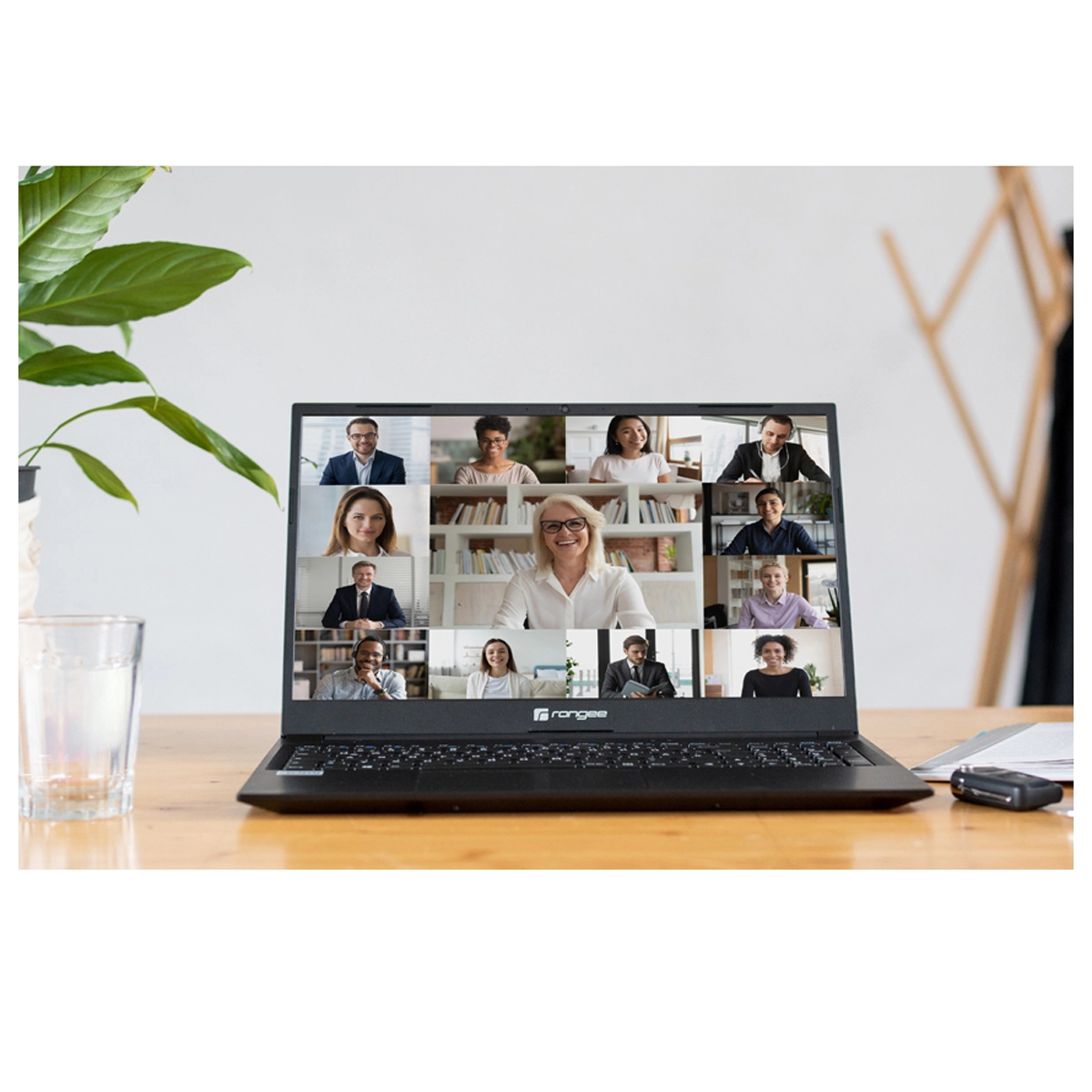 Rangee piezīmjdators RN15-701-L 15,6" i3-1215U/8GB/256GB/4xUSB Linux