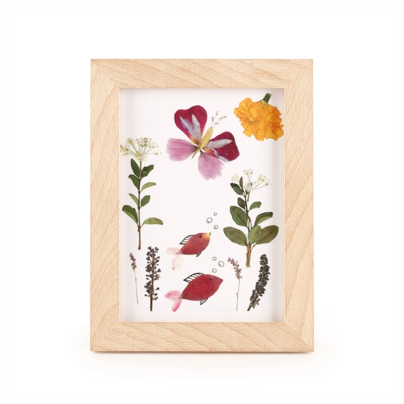 Kikkerland - HUCKLEBERRY PRESSED FLOWER FRAME