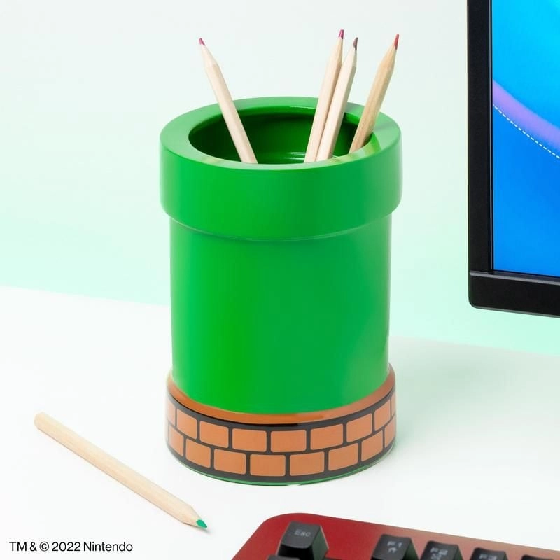 Super Mario Pipe Plant and Pen
