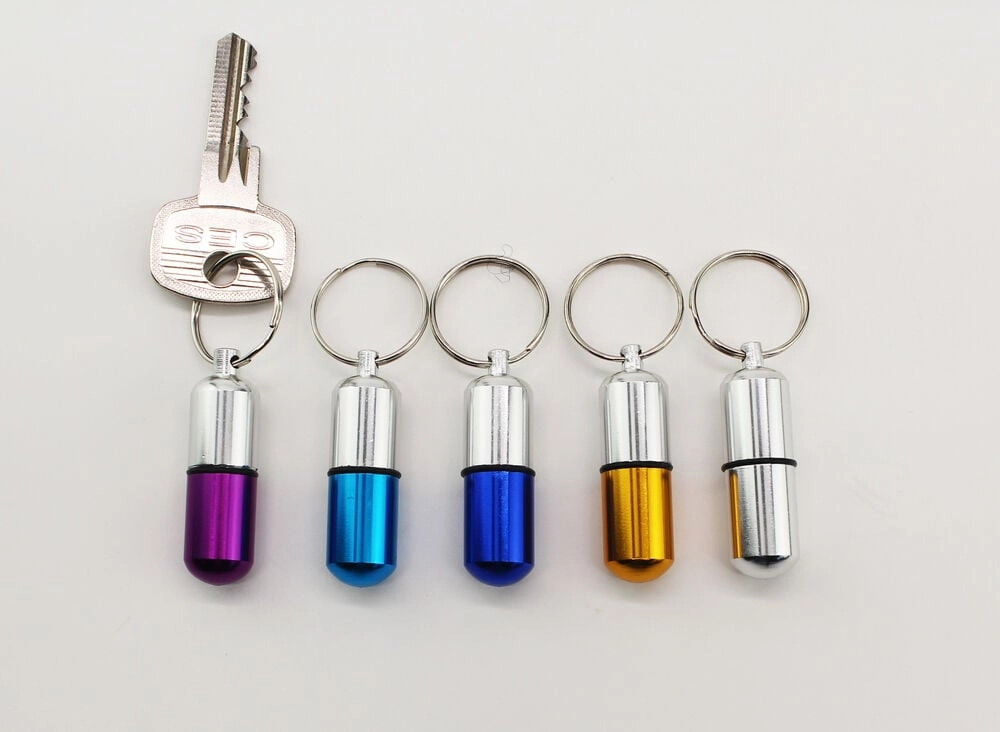 Winkee - Keychain for pills -