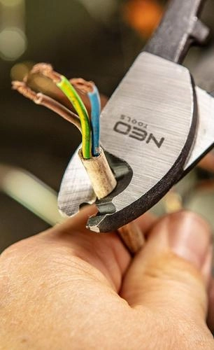 Cutter for copper and aluminum cables