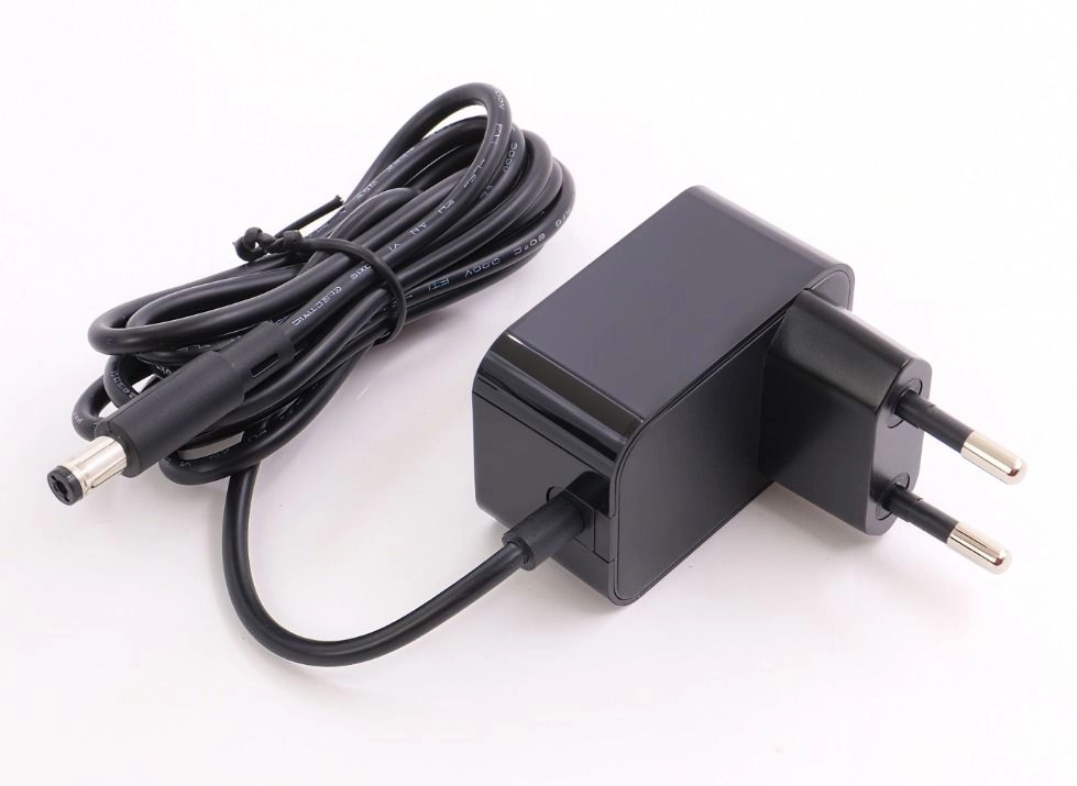 CoreParts 12W Power Supply Black (MBXGP-AC0002)