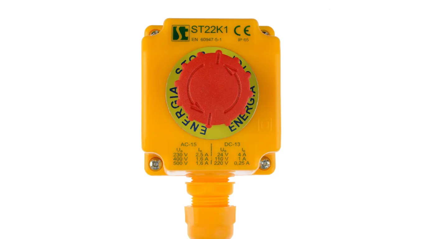 Spamel Cassette with turn safety button