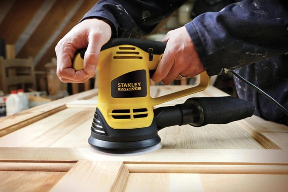 Eccentric sander Stanley FME440K-QS; 480 W