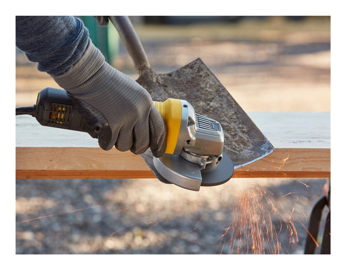 ST ANGLE GRINDER 850W FMEG210 115mm