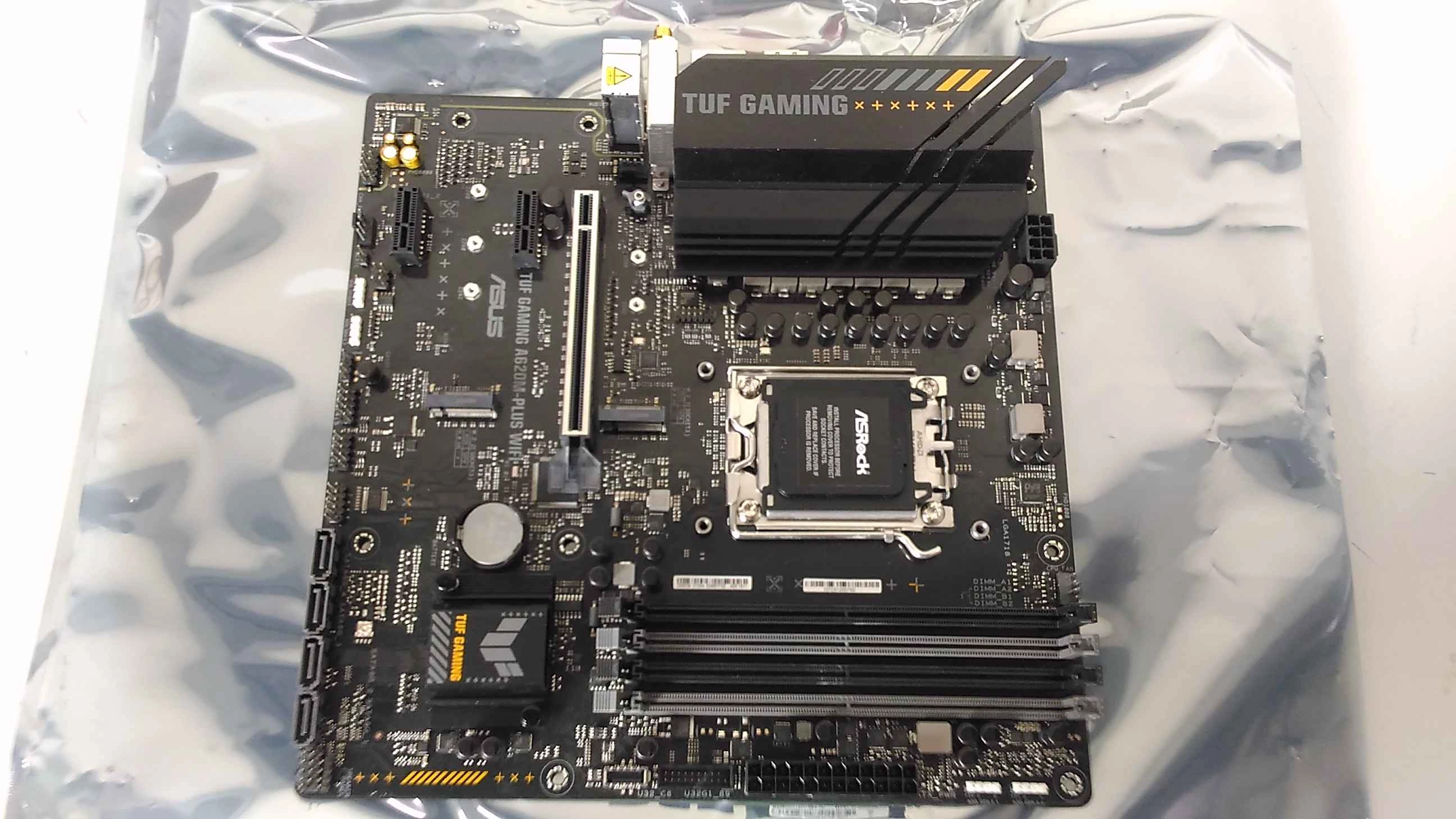 SALE OUT. ASUS TUF GAMING A620M-PLUS