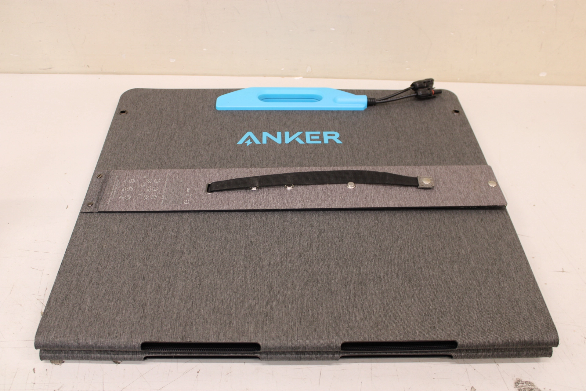 SALE OUT. Anker Solix 200 W