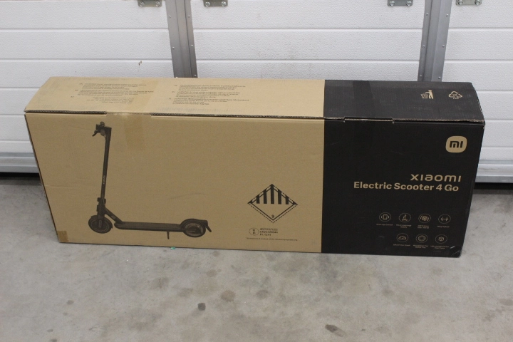 SALE OUT. Xiaomi Electric Scooter 4