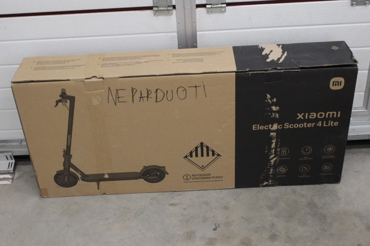 SALE OUT. Xiaomi Electric Scooter 4