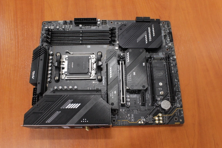 SALE OUT.  MSI MAG X670E TOMAHAWK