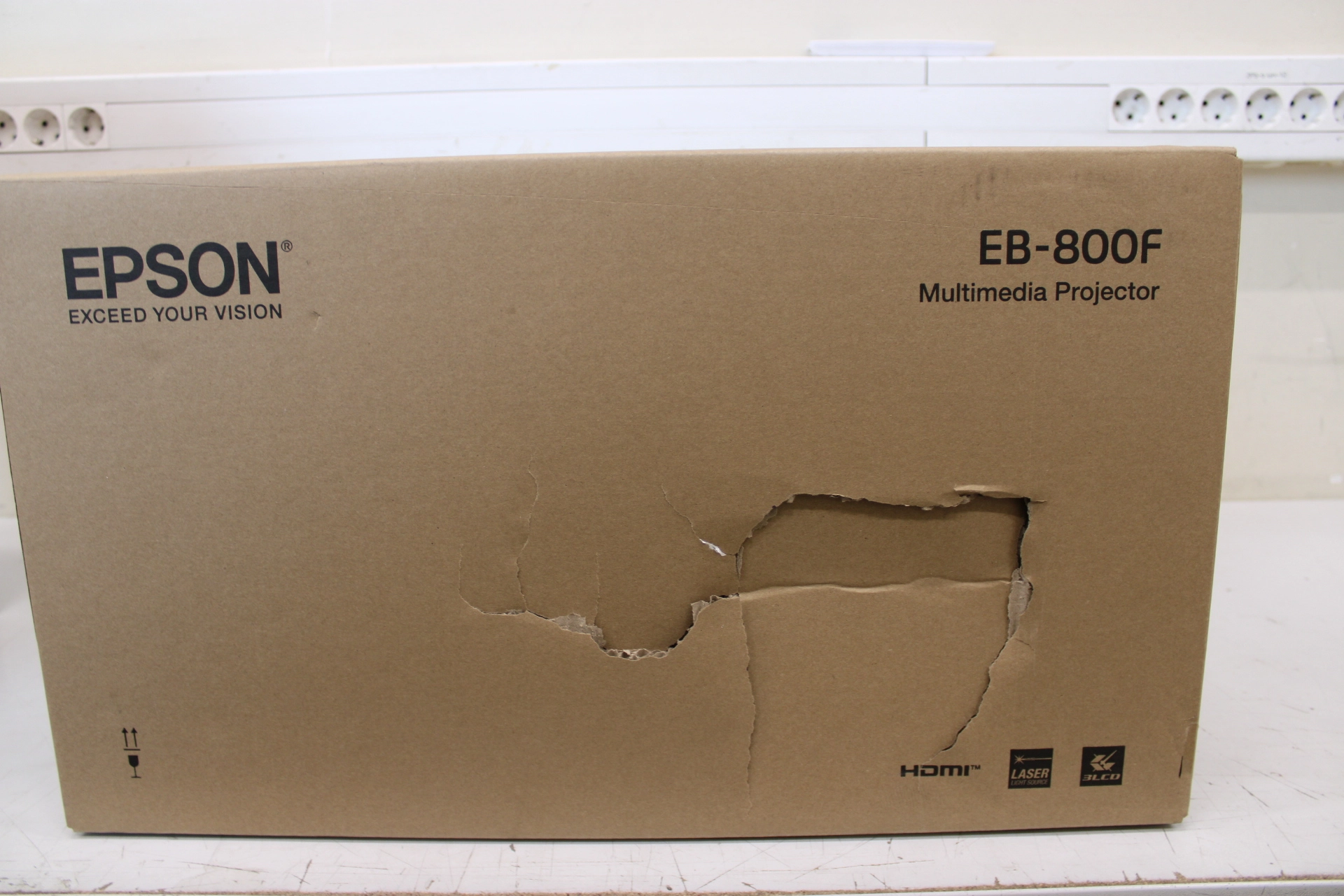 SALE OUT. Epson EB-800F 3LCD projector