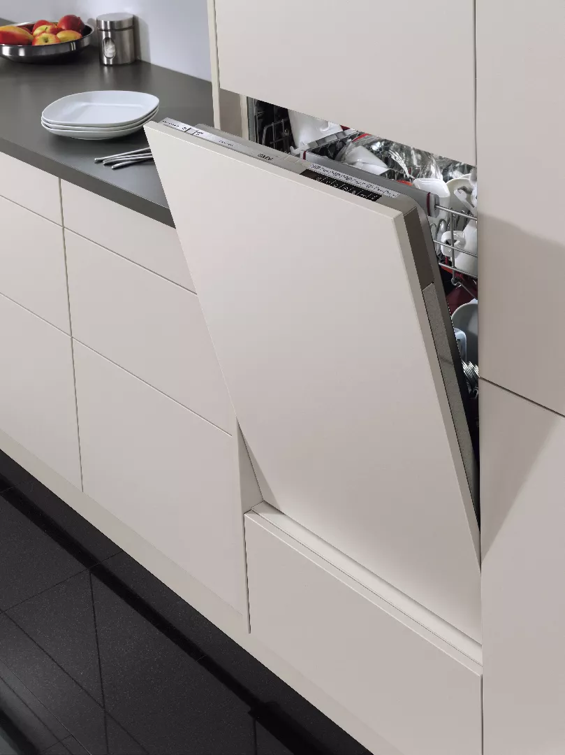 AEG FSE76738P Fully built-in 14 place