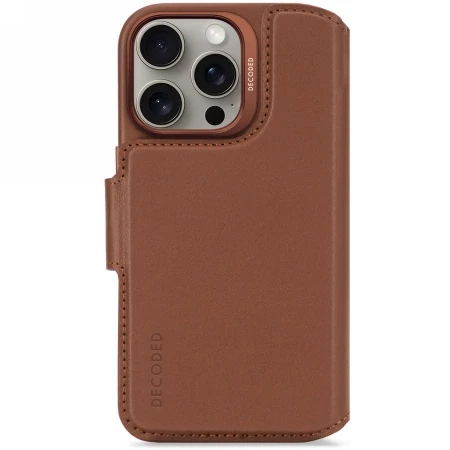 Decoded Leather Detachable Wallet iPhone 16