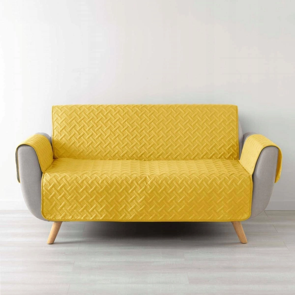 Douceur d`Interieur WELL sofa cover  quilted