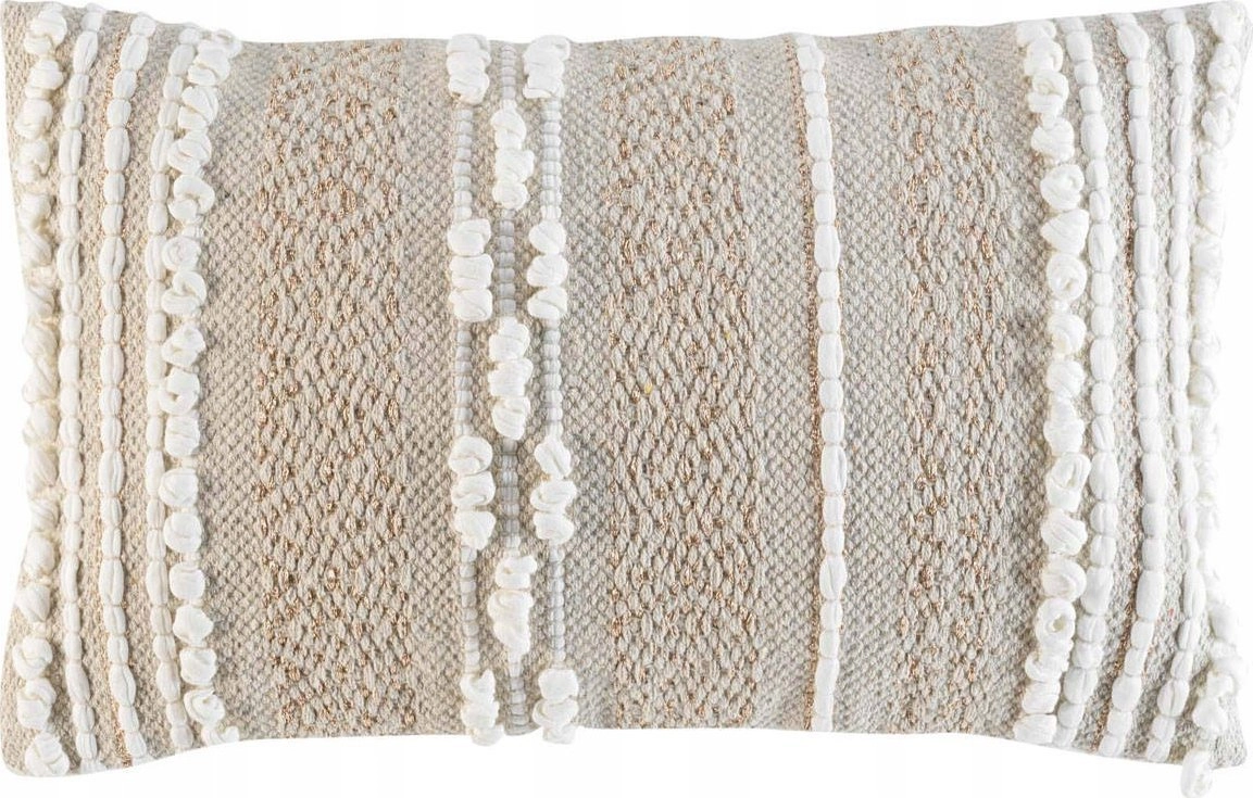 Douceur d`Interieur Decorative pillow with metallic