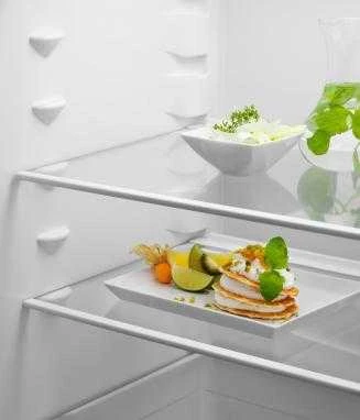 Built-in refrigerator with freezer Electrolux ENA6LE18S