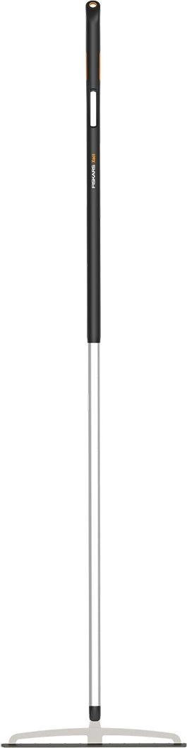 Fiskars Xact ™ Soil rake M