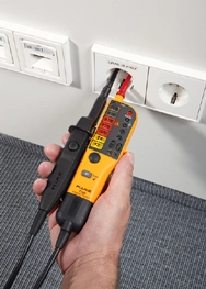 Fluke T130 Voltage and Continuity Tester
