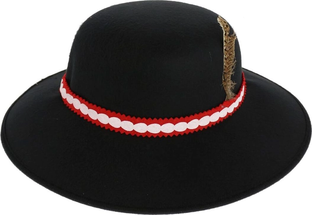 Highlander`s hat with a feather  size