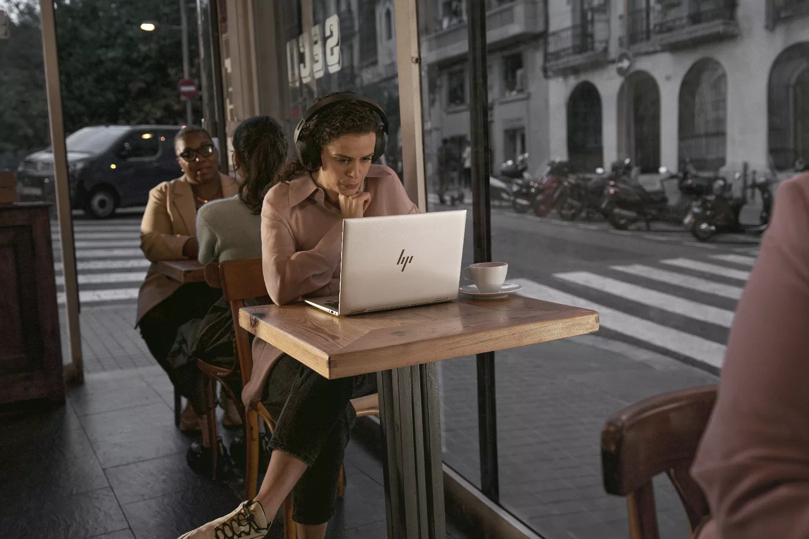 HP EliteBook 6 G1a 14 inch