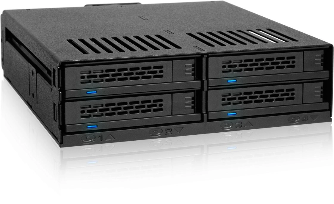 IcyDock 4x 2.5 Sata/SAS in